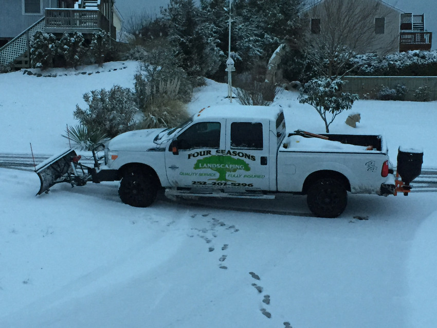 Commercial-Snow-Removal-Outer-Banks-Seasons4Landscaping-sml